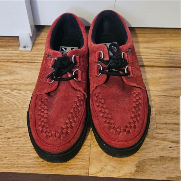 T.U.K. Red/Burgundy Creeper Sneakers Womens Size 8 EUC - Picture 1 of 4